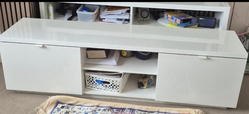 Modern white high - white, tv